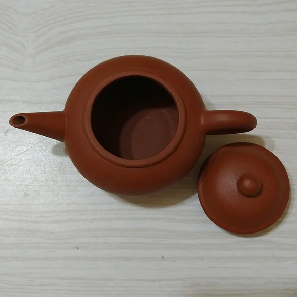 Vintage RARE Chinese Red Clay Mini Teapot / Handmade Yixing Zisha - Picture 2 of 5